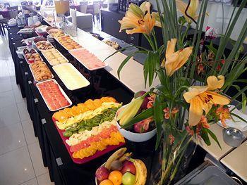 Hotel Quorum Golf, Tenis & Spa คอร์โดบา ภายนอก รูปภาพ