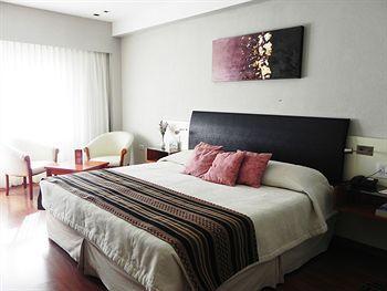 Hotel Quorum Golf, Tenis & Spa คอร์โดบา ภายนอก รูปภาพ
