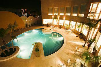 Hotel Quorum Golf, Tenis & Spa คอร์โดบา ภายนอก รูปภาพ